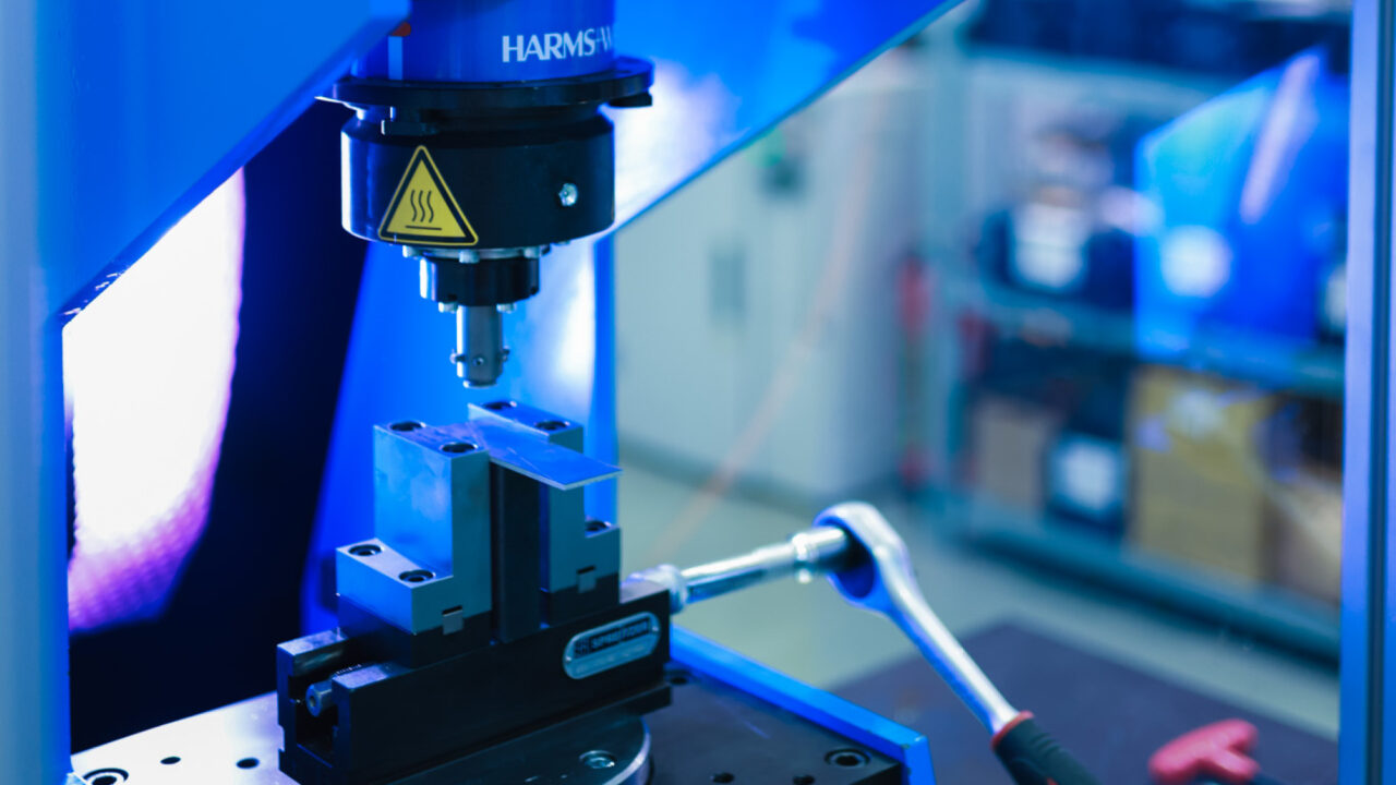 Nahaufnahme einer Maschine für die Reibschweiß-Technik