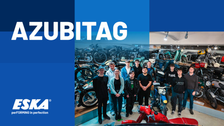 ESKA Auszubildende beim Azubitag im Fahrzeugmuseum