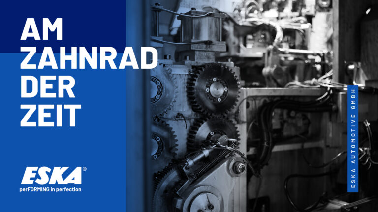 ineinandergreifende Zahnräder einer Produktionsmaschine